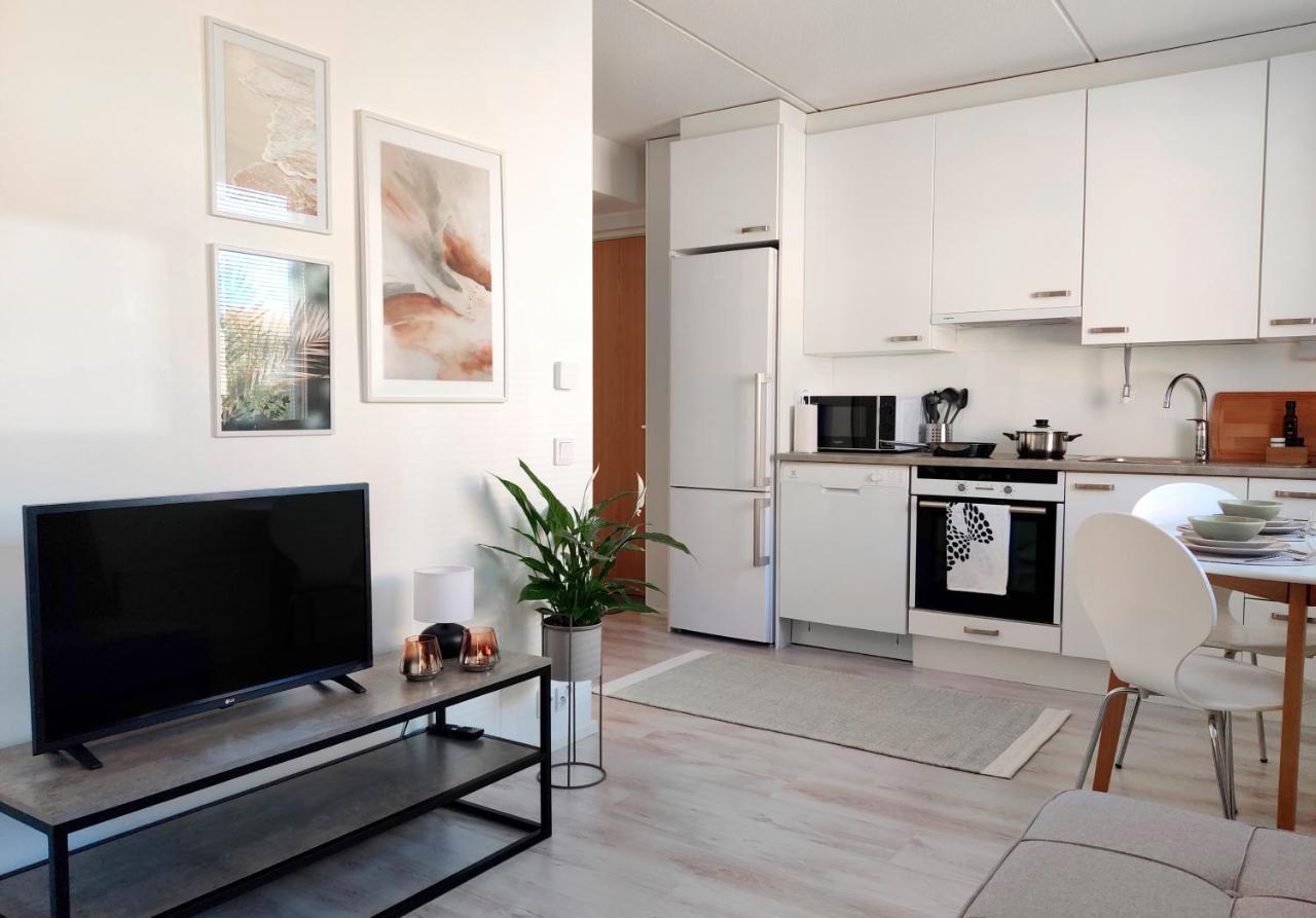 Beautiful Studio In The Heart Of ลาห์ตี ภายนอก รูปภาพ